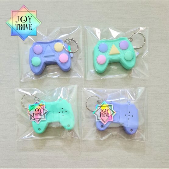 4x Nintendo Memory game keychain - Image 5